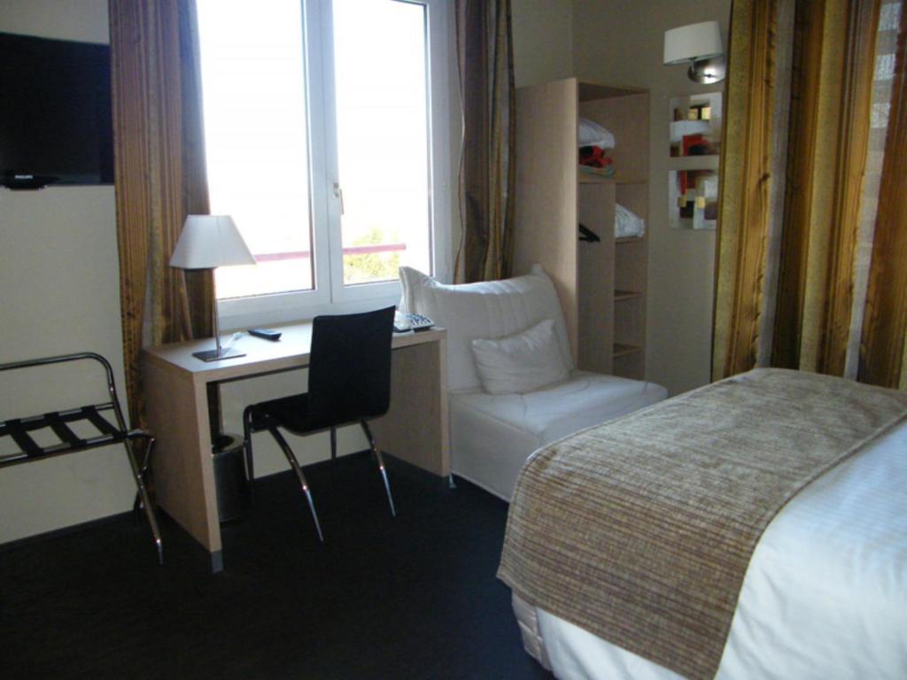 Cit'Hotel Saint-Pierre Viré 외부 사진